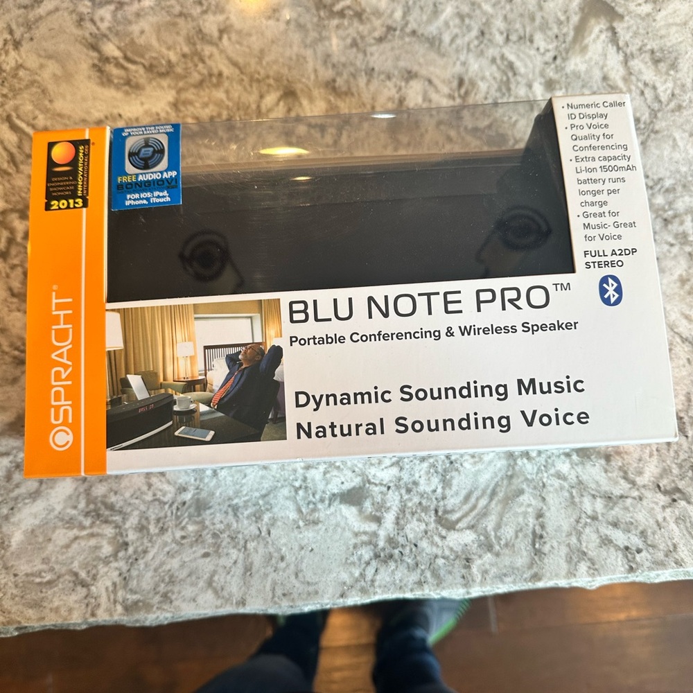 Spracht Blu Note Pro Wireless Speaker